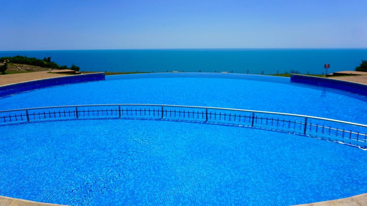Морски Апартаменти Джулай Морнинг - July Morning Sea View Apartments Καβάρνα Εξωτερικό φωτογραφία