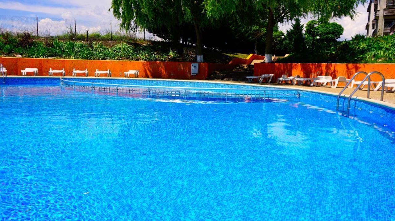 Морски Апартаменти Джулай Морнинг - July Morning Sea View Apartments Καβάρνα Εξωτερικό φωτογραφία
