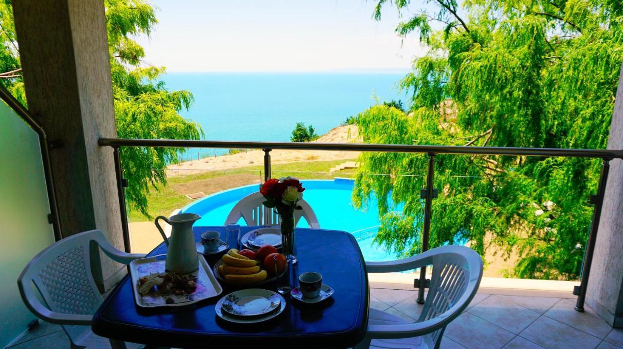 Морски Апартаменти Джулай Морнинг - July Morning Sea View Apartments Καβάρνα Εξωτερικό φωτογραφία