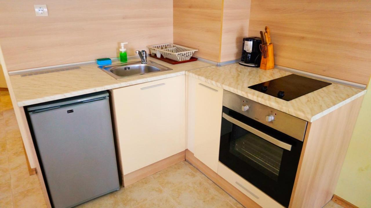 Морски Апартаменти Джулай Морнинг - July Morning Sea View Apartments Καβάρνα Εξωτερικό φωτογραφία
