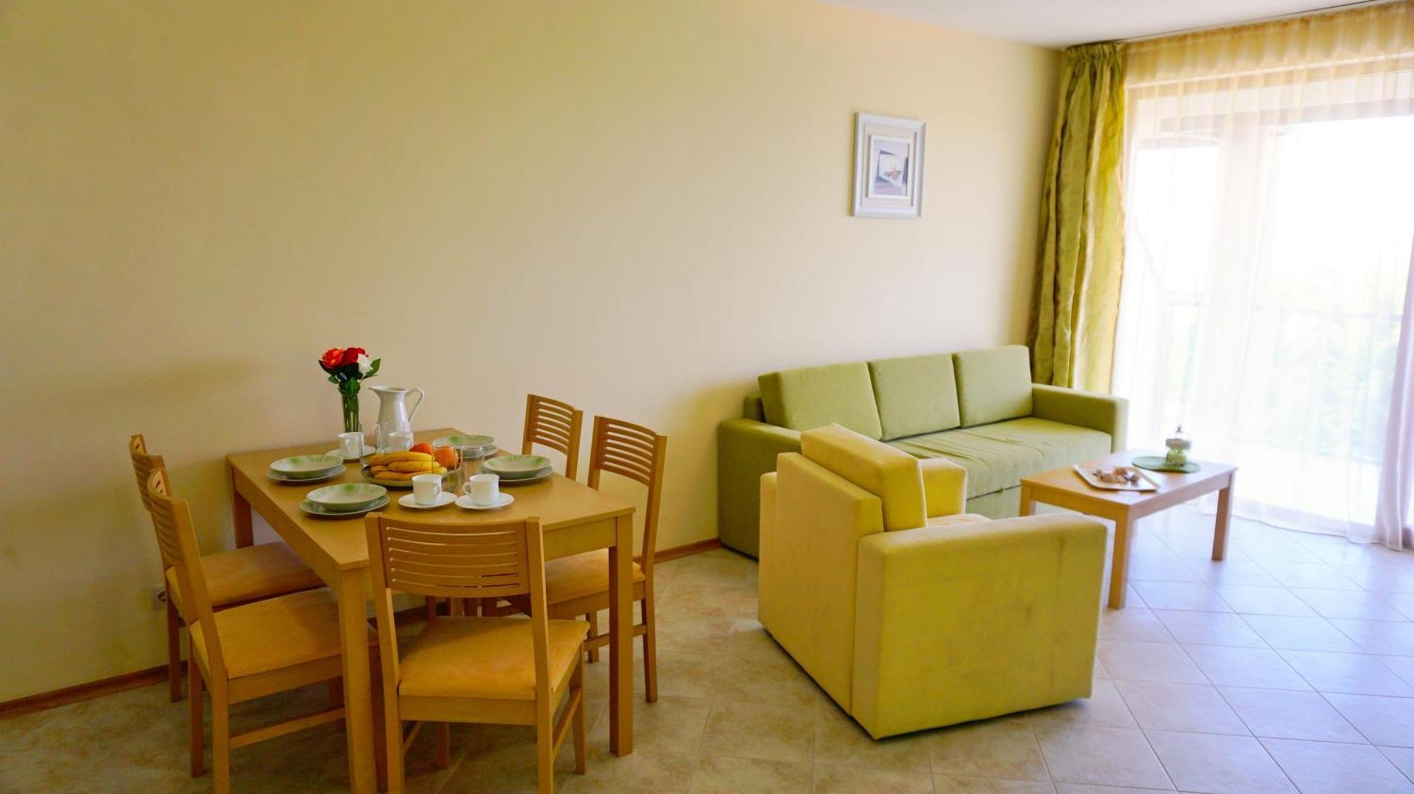 Морски Апартаменти Джулай Морнинг - July Morning Sea View Apartments Καβάρνα Δωμάτιο φωτογραφία